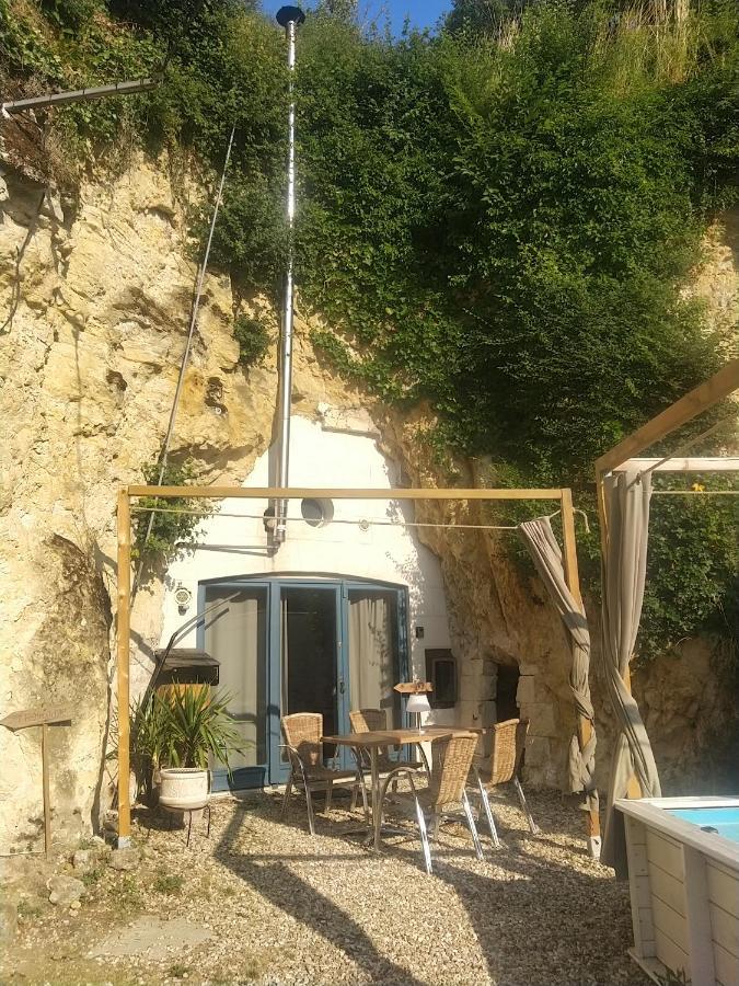Le Cavernacle มองตริชาด์ ภายนอก รูปภาพ
